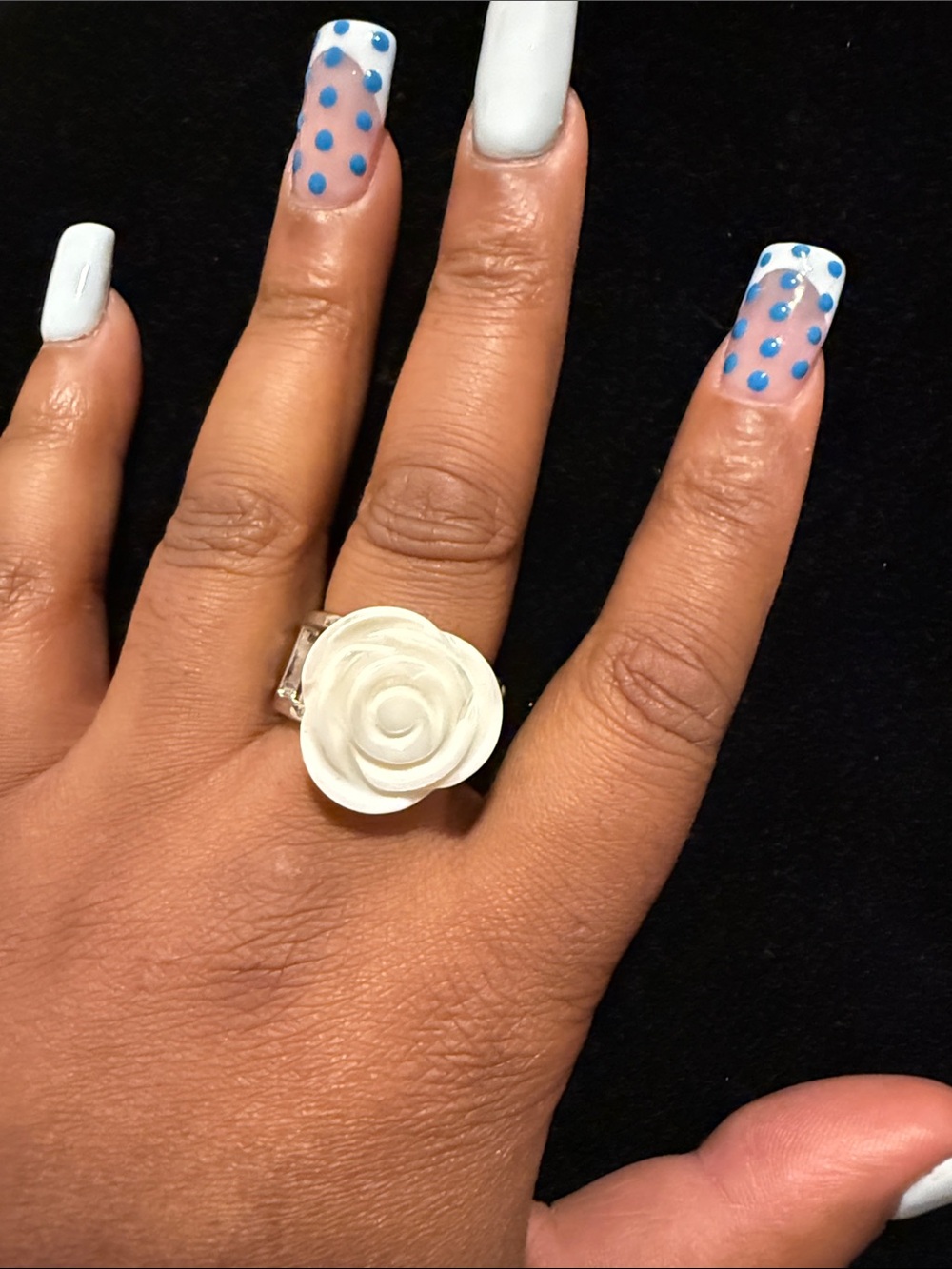 NWT White Rose Ring - Picture 5 of 6